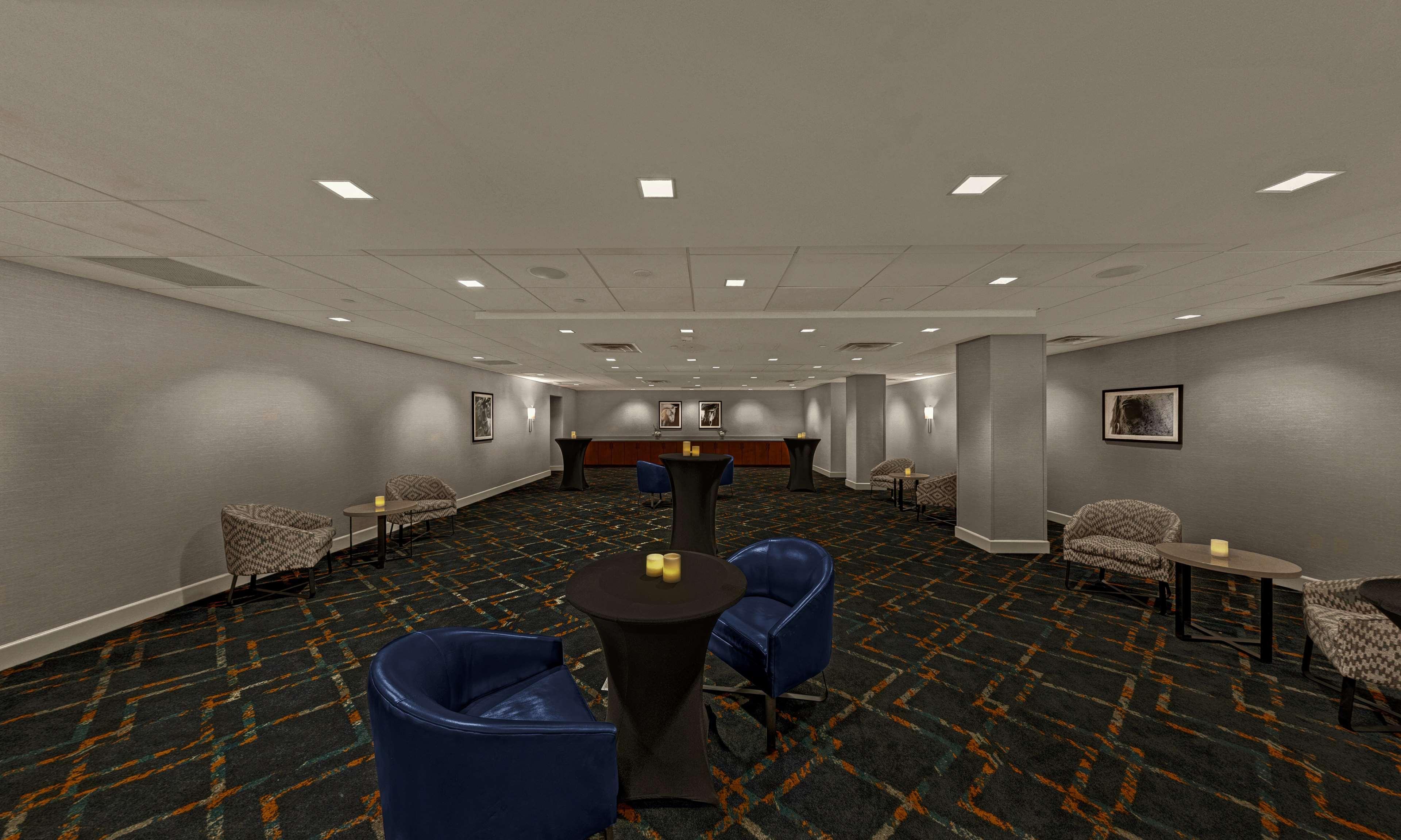 Embassy Suites By Hilton Oklahoma City Will Rogers Airport Exterior foto