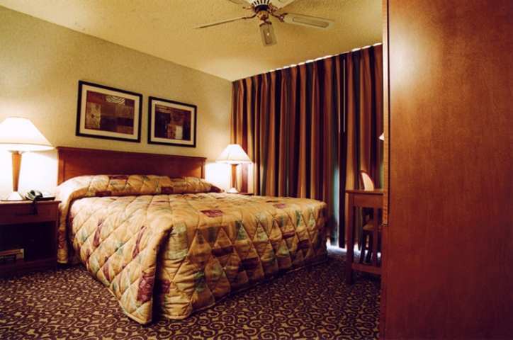 Embassy Suites By Hilton Oklahoma City Will Rogers Airport Zimmer foto