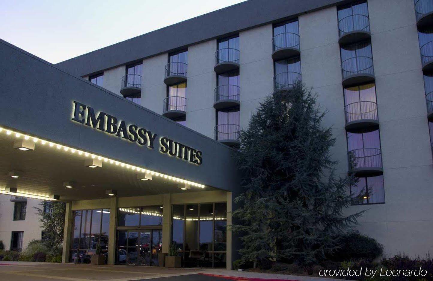 Embassy Suites By Hilton Oklahoma City Will Rogers Airport Exterior foto